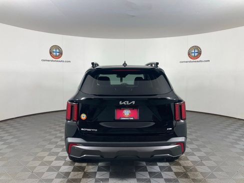 Certified 2024 Kia Sorento X-Line EX image 21