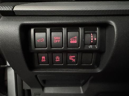 Used 2019 Subaru Forester Limited AWD/4WD image 22