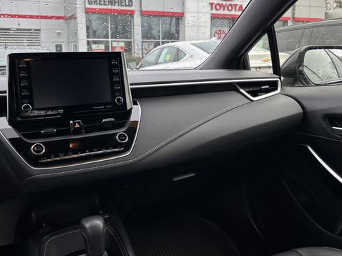 Used 2022 Toyota Corolla XSE image 25