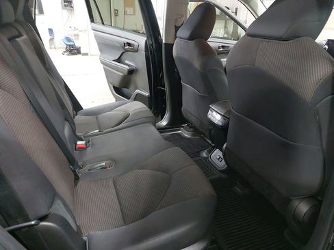 Used 2023 Toyota Highlander LE image 11