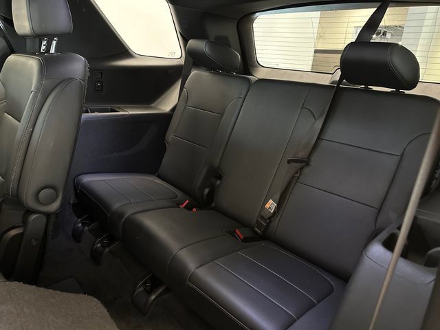 Used 2022 Chevrolet Traverse LT AWD/4WD image 14