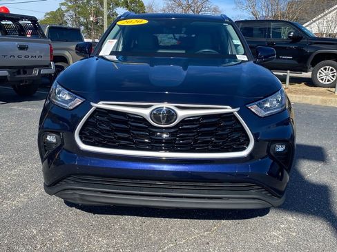 Used 2020 Toyota Highlander XLE image 21