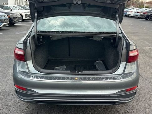 New 2026 Volkswagen Jetta SE FWD image 16