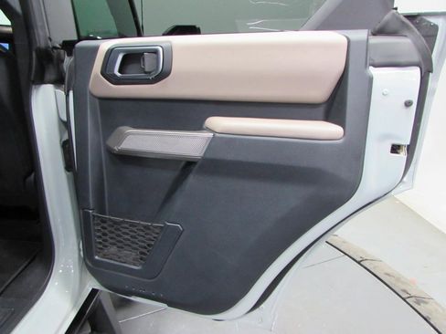 Used 2023 Ford Bronco Wildtrak AWD/4WD image 18
