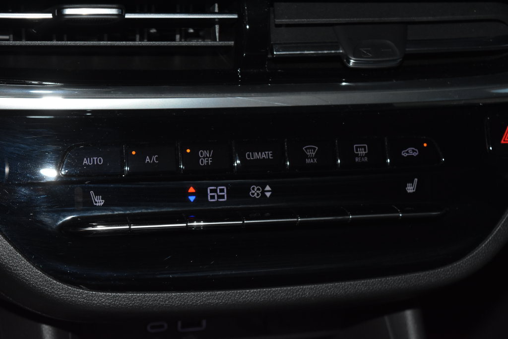 Used 2025 Buick Envista Preferred FWD image 13