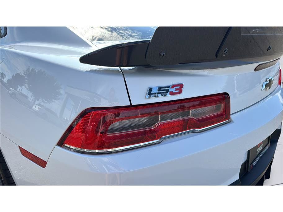 Used 2015 Chevrolet Camaro SS w/ RS Package RWD image 11