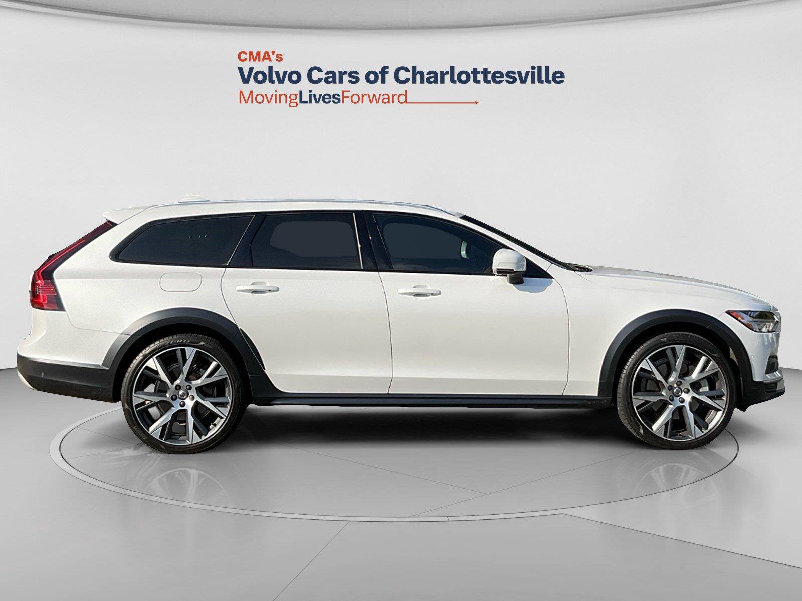 Certified 2025 Volvo V90 B6 Cross Country Ultra AWD/4WD image 6