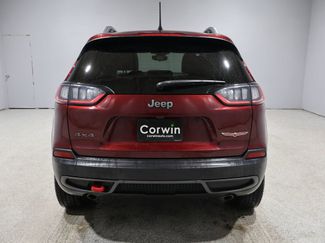 Used 2021 Jeep Cherokee Trailhawk video 3
