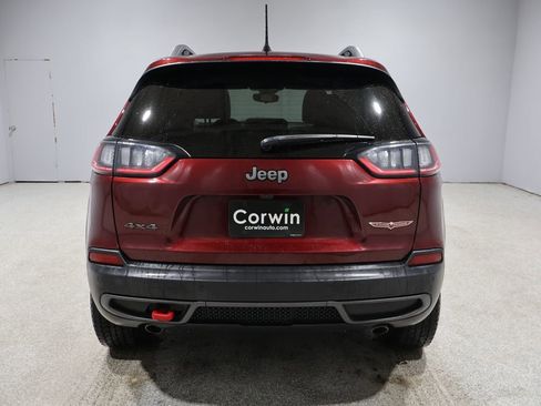 Used 2021 Jeep Cherokee Trailhawk image 3