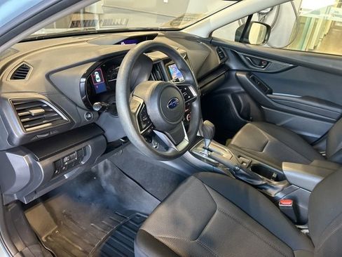 Used 2023 Subaru Crosstrek 2.0i image 2