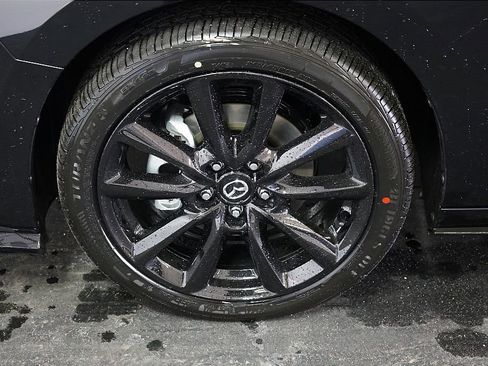 New 2026 MAZDA MAZDA3 Hatchback w/Premium Plus Pkg AWD/4WD image 34