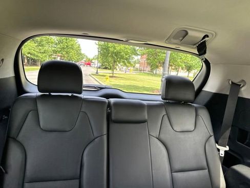 Used 2022 Kia Telluride LX AWD/4WD image 18