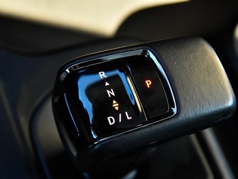 Used 2022 GMC Sierra 1500 AT4 w/ AT4 Premium Package image 35