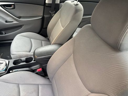 Used 2013 Hyundai Elantra GLS w/ Preferred Pkg FWD image 9
