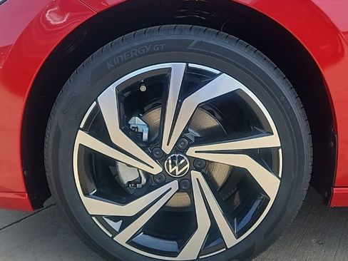 New 2026 Volkswagen Jetta SEL image 9