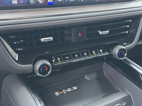 New 2026 Chevrolet Tahoe High Country w/ Sun And Tow Package AWD/4WD image 10