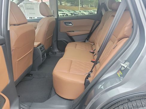 New 2026 Nissan Rogue Platinum image 25