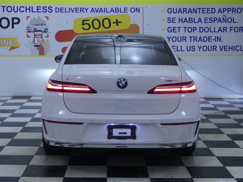 Used 2023 BMW i7 xDrive60 AWD/4WD image 6