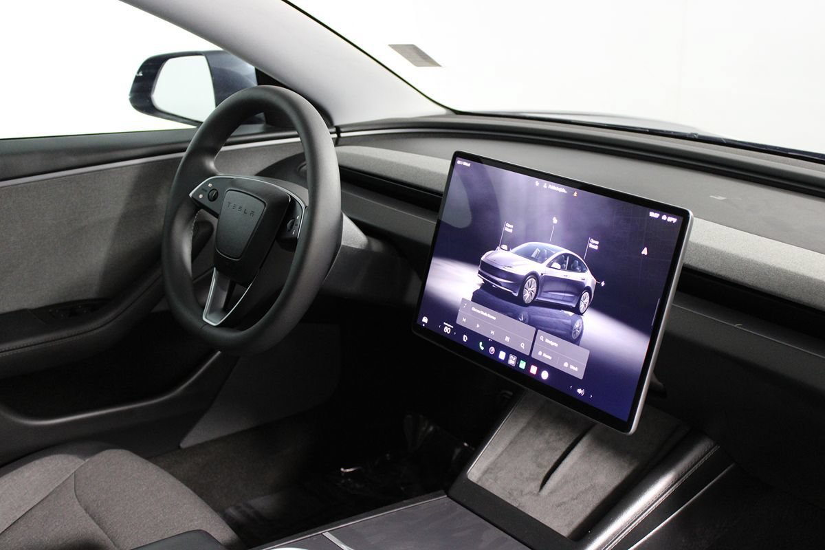 Used 2025 Tesla Model 3 Long Range RWD image 10