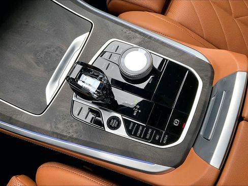 Used 2023 BMW X5 xDrive40i w/ Executive Package image 37