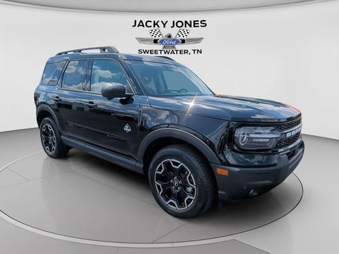 New 2025 Ford Bronco Sport Outer Banks w/ Outer Banks Tech Package+ AWD/4WD image 2