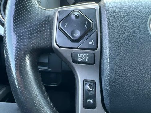 Used 2016 Toyota Tacoma Limited w/ Towing Package AWD/4WD image 24