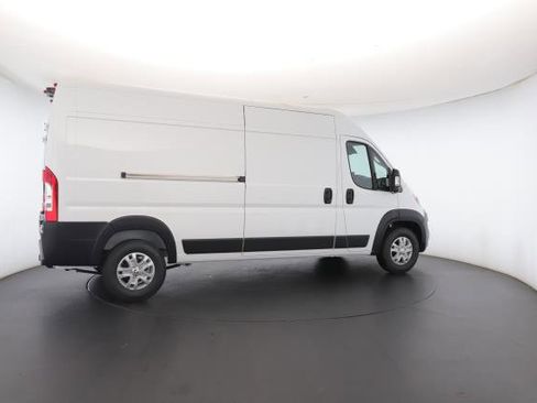 New 2024 RAM ProMaster 2500 w/ Quick Order Package 22H SLT+ image 30