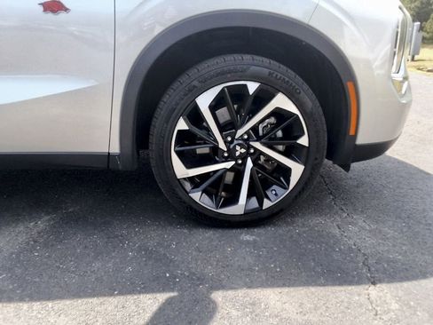 Used 2022 Mitsubishi Outlander SE AWD/4WD image 27