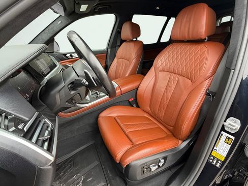 Used 2022 BMW X7 M50i image 19
