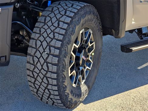 New 2026 GMC Sierra 2500 AT4X image 29