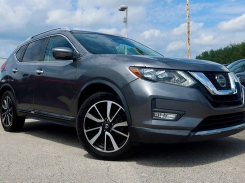 Used 2019 Nissan Rogue SL FWD image 1