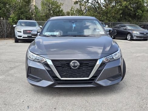 Certified 2021 Nissan Sentra SV FWD image 2