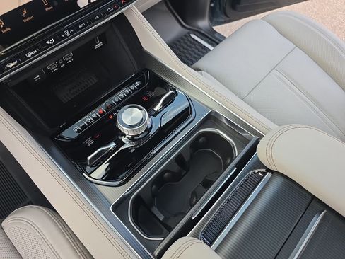 New 2026 Jeep Grand Wagoneer L Summit AWD/4WD image 29