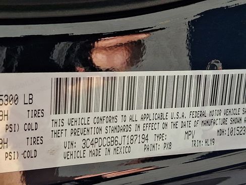 Used 2018 Dodge Journey Crossroad w/ Driver Convenience Group FWD image 32