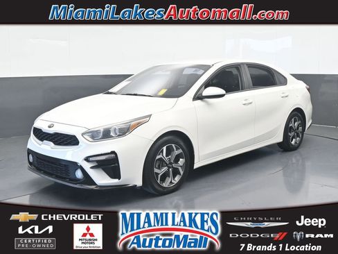 Used 2019 Kia Forte LXS image 1
