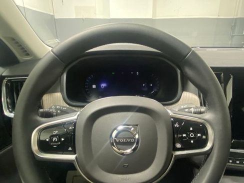 Used 2025 Volvo S90 B6 Plus AWD/4WD image 15