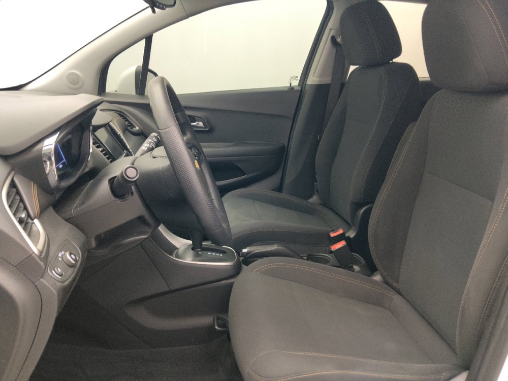 Used 2020 Chevrolet Trax LS FWD image 17