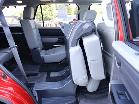 Used 2024 Toyota Sequoia Limited image 40