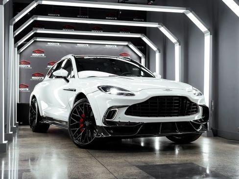 Used 2021 Aston Martin DBX AWD/4WD image 6