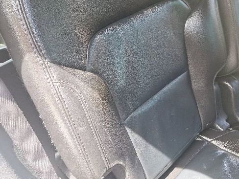 Used 2017 Ford Explorer XLT w/ Equipment Group 202A AWD/4WD image 30