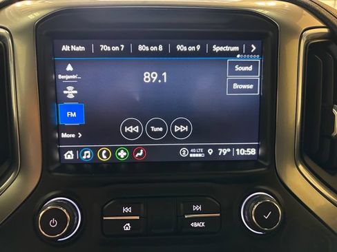 Used 2022 Chevrolet Silverado 1500 LTZ w/ Z71 Off-Road Package AWD/4WD image 19
