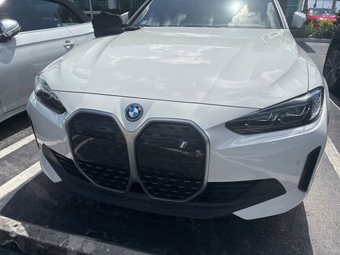 Used 2023 BMW i4 eDrive35 w/ Premium Package RWD image 8