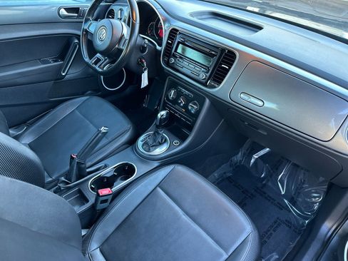 Used 2013 Volkswagen Beetle 2.5 image 16