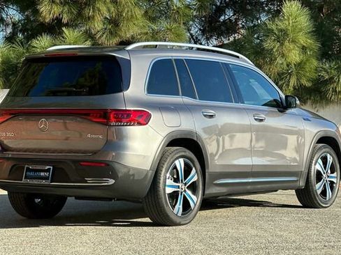 Certified 2022 Mercedes-Benz EQB 350 4MATIC image 4