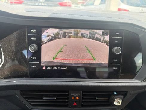 Used 2024 Volkswagen Jetta SEL FWD image 21