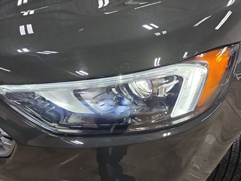 Used 2023 Ford Edge SEL w/ Convenience Package image 32