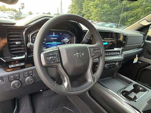 New 2026 Chevrolet Silverado 2500 ZR2 AWD/4WD image 14