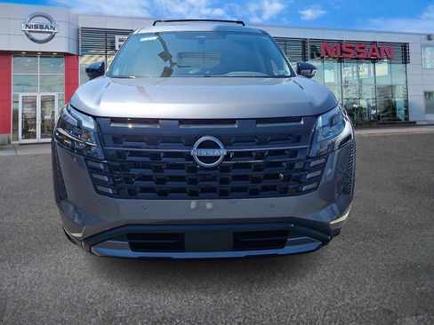 New 2026 Nissan Pathfinder SL AWD/4WD image 2