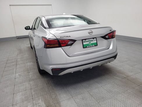 Used 2023 Nissan Altima 2.5 SV FWD image 6
