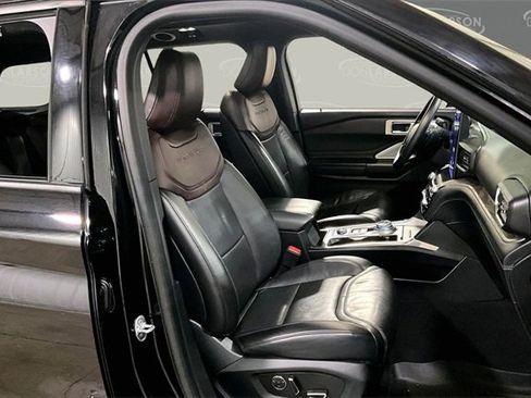 Used 2020 Ford Explorer Platinum w/ Premium Technology Package image 15